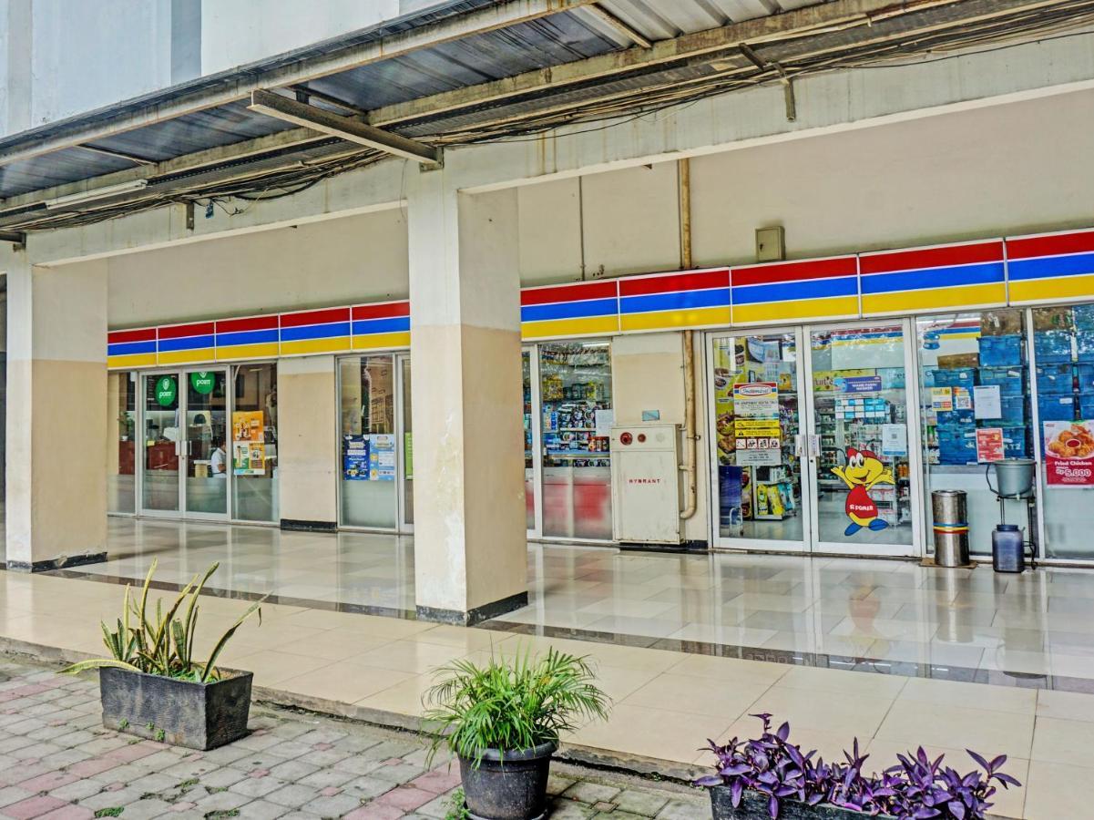 Oyo 91420 S&A Collection Jakarta Exterior photo