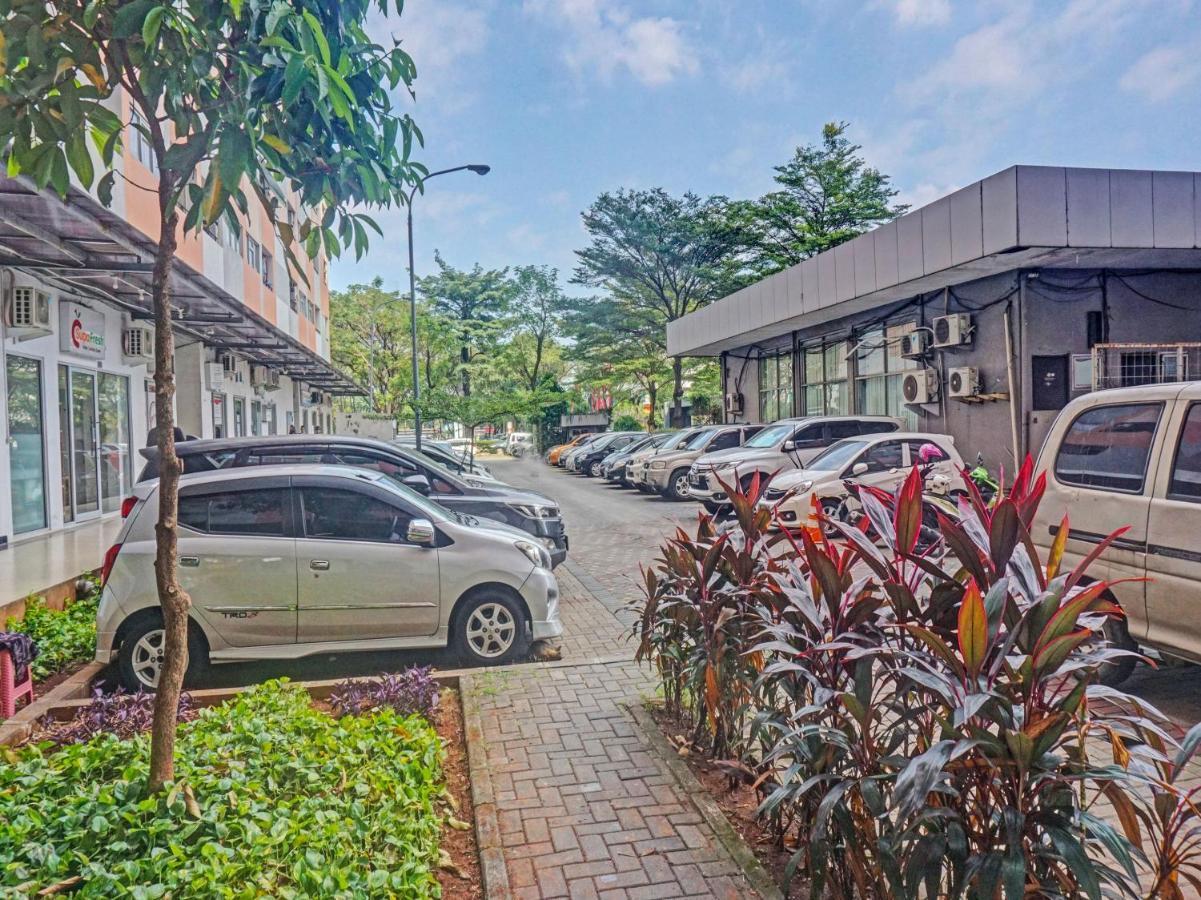 Oyo 91420 S&A Collection Jakarta Exterior photo